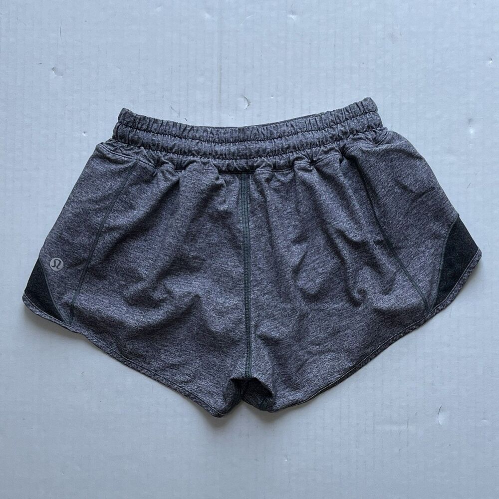Lululemon Hotty Hot II Shorts 2.5" Sz 2 Lined Reflective Gym Rat Runner Training